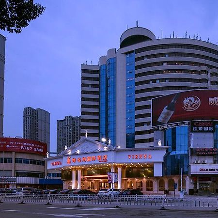 Vienna International Hotel Fenghua Zhongshan Road Екстериор снимка