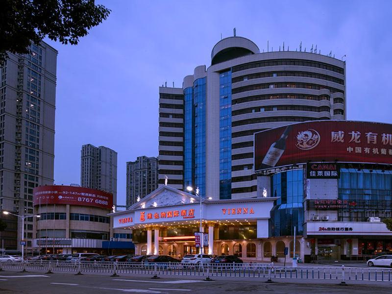 Vienna International Hotel Fenghua Zhongshan Road Екстериор снимка