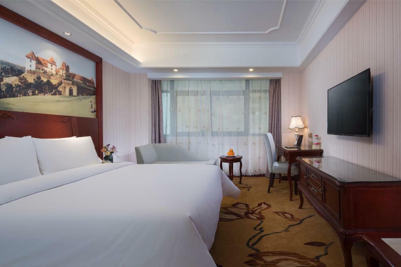 Vienna International Hotel Fenghua Zhongshan Road Екстериор снимка